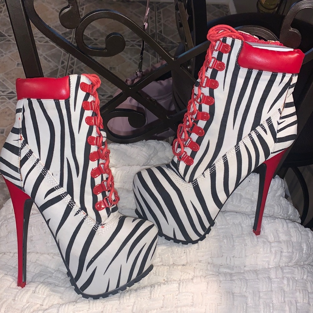 Alba Platform boots